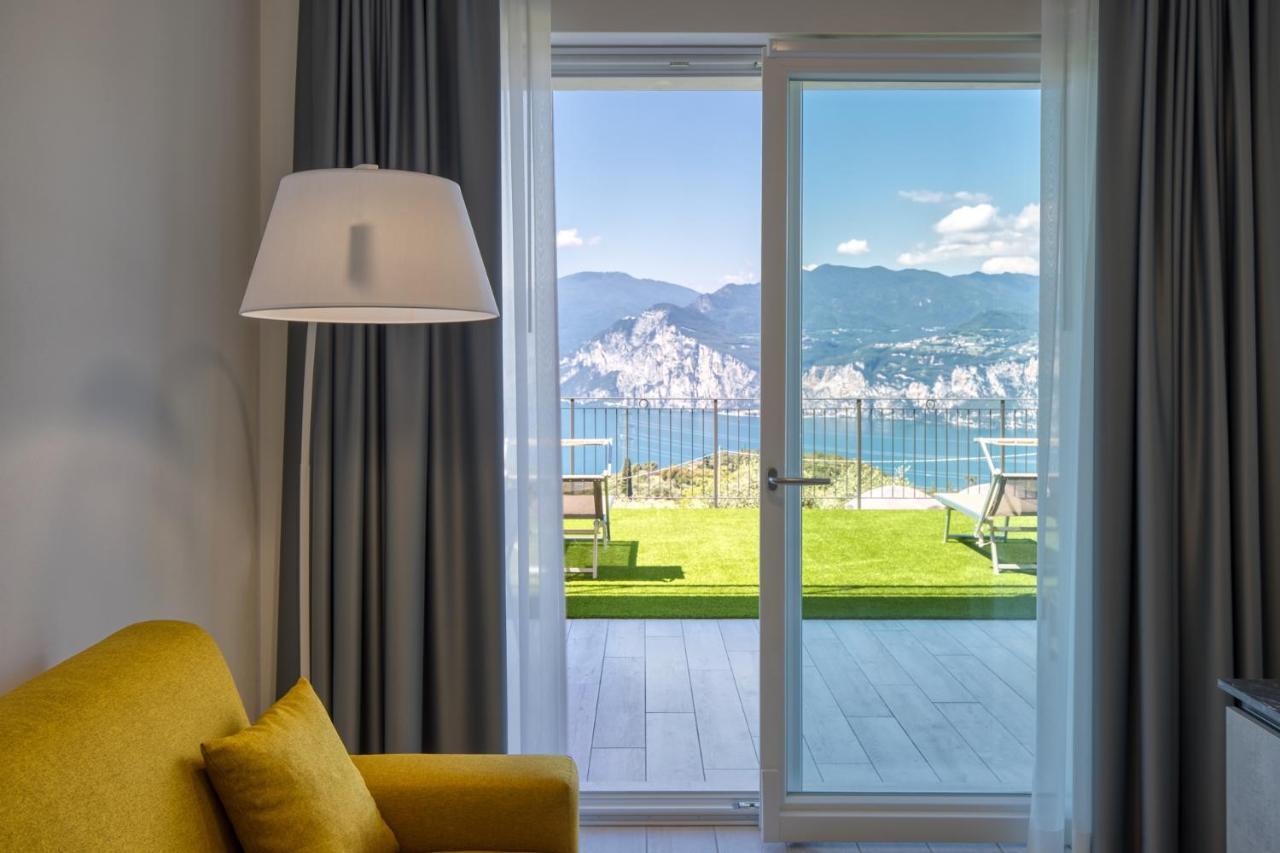 Pinini Country Apartments Malcesine Exterior foto