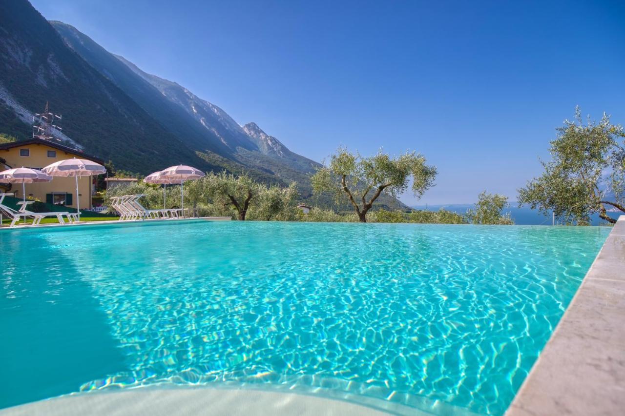 Pinini Country Apartments Malcesine Exterior foto